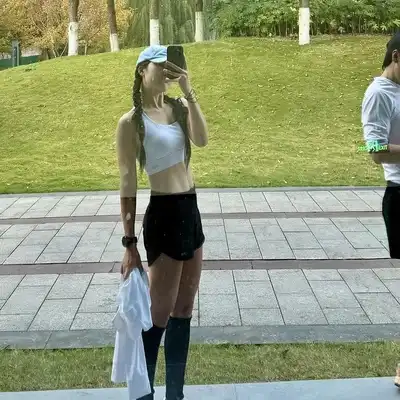 于强